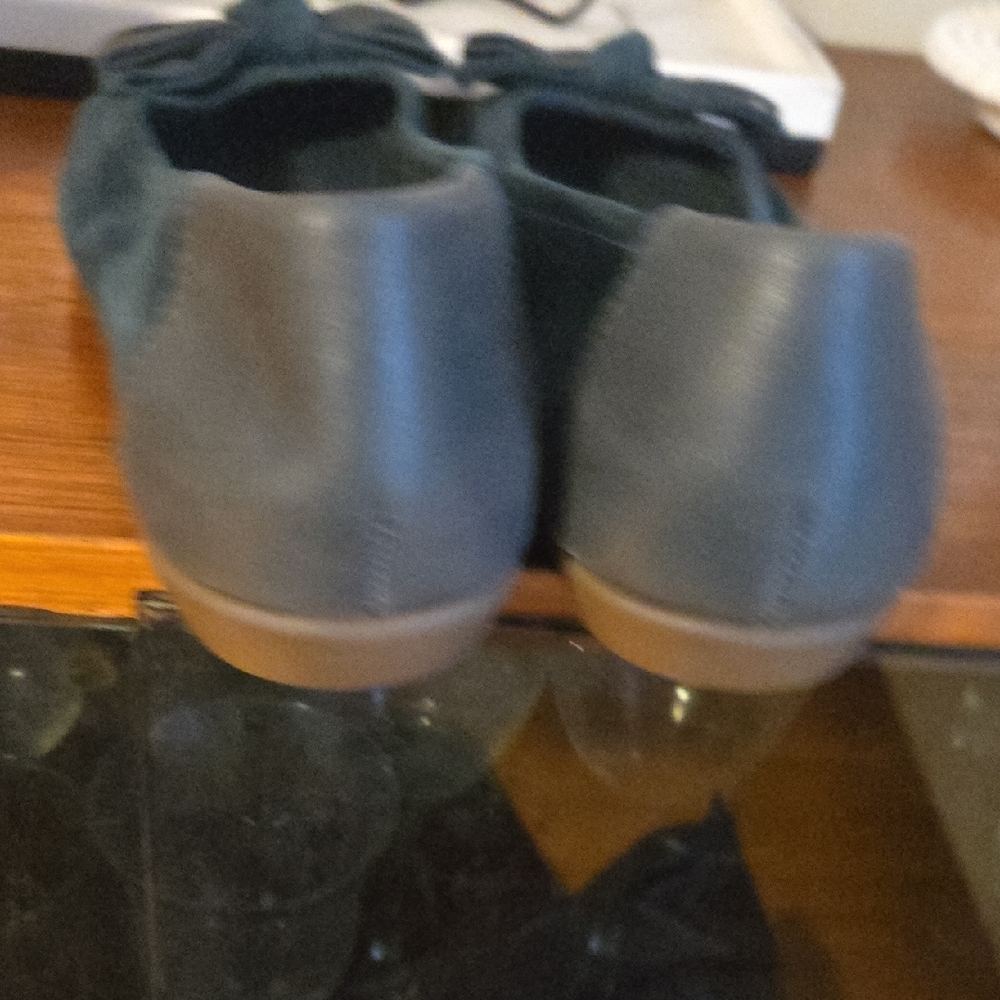 Clarks Teal Flats Size 9 - Picture 3 of 5